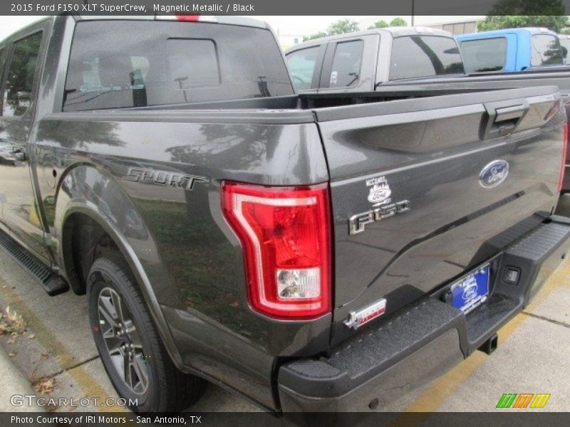 Magnetic Metallic / Black 2015 Ford F150 XLT SuperCrew