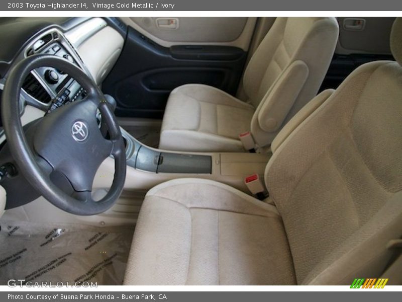Vintage Gold Metallic / Ivory 2003 Toyota Highlander I4