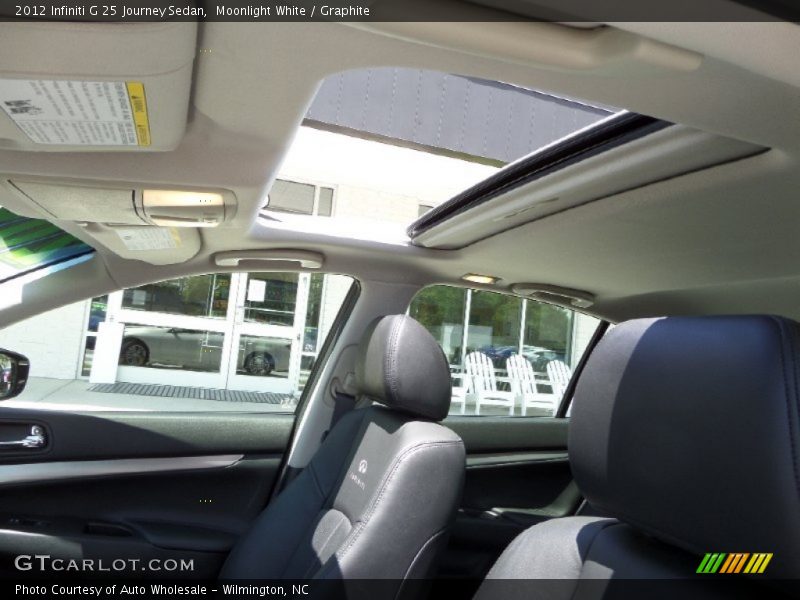 Moonlight White / Graphite 2012 Infiniti G 25 Journey Sedan