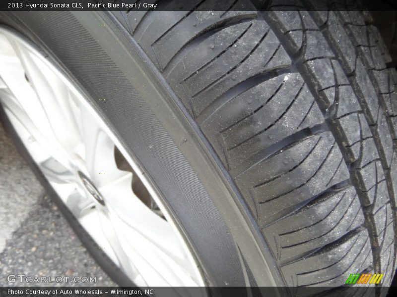 Pacific Blue Pearl / Gray 2013 Hyundai Sonata GLS