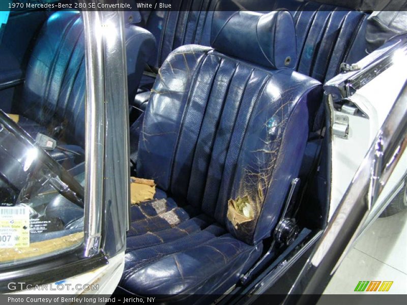 White / Blue 1970 Mercedes-Benz 280 SE Convertible