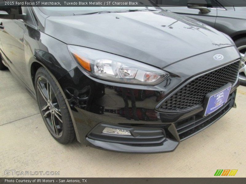 Tuxedo Black Metallic / ST Charcoal Black 2015 Ford Focus ST Hatchback