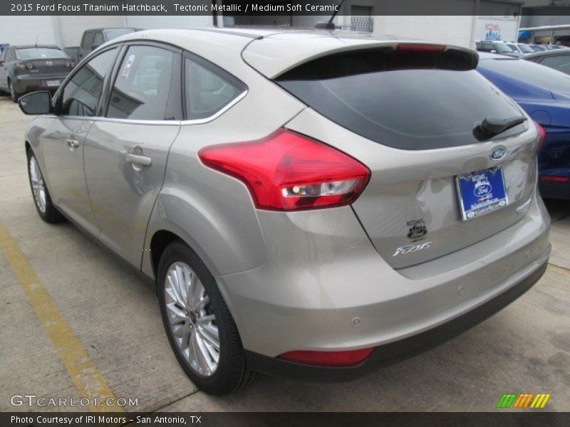 Tectonic Metallic / Medium Soft Ceramic 2015 Ford Focus Titanium Hatchback