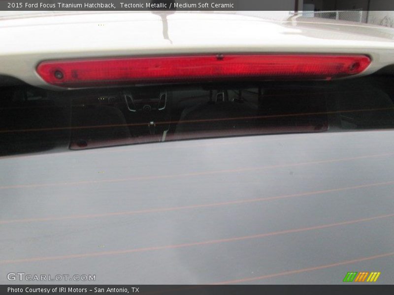 Tectonic Metallic / Medium Soft Ceramic 2015 Ford Focus Titanium Hatchback