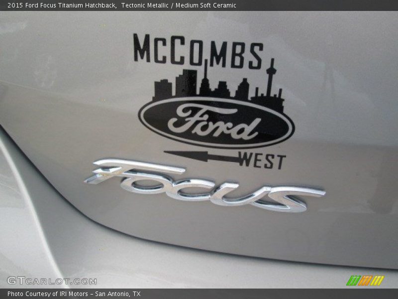 Tectonic Metallic / Medium Soft Ceramic 2015 Ford Focus Titanium Hatchback