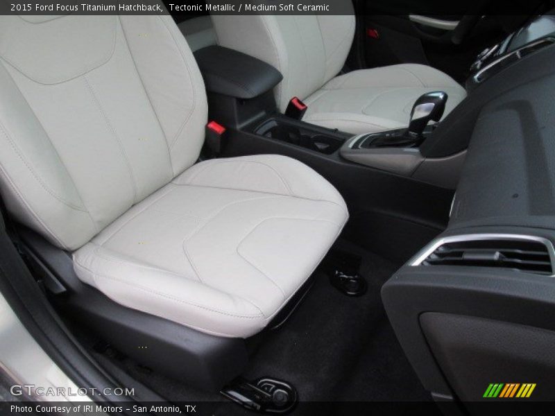 Tectonic Metallic / Medium Soft Ceramic 2015 Ford Focus Titanium Hatchback