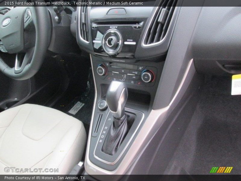 Tectonic Metallic / Medium Soft Ceramic 2015 Ford Focus Titanium Hatchback