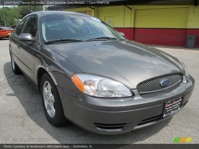 Dark Shadow Grey Metallic / Dark Charcoal 2004 Ford Taurus SE Sedan