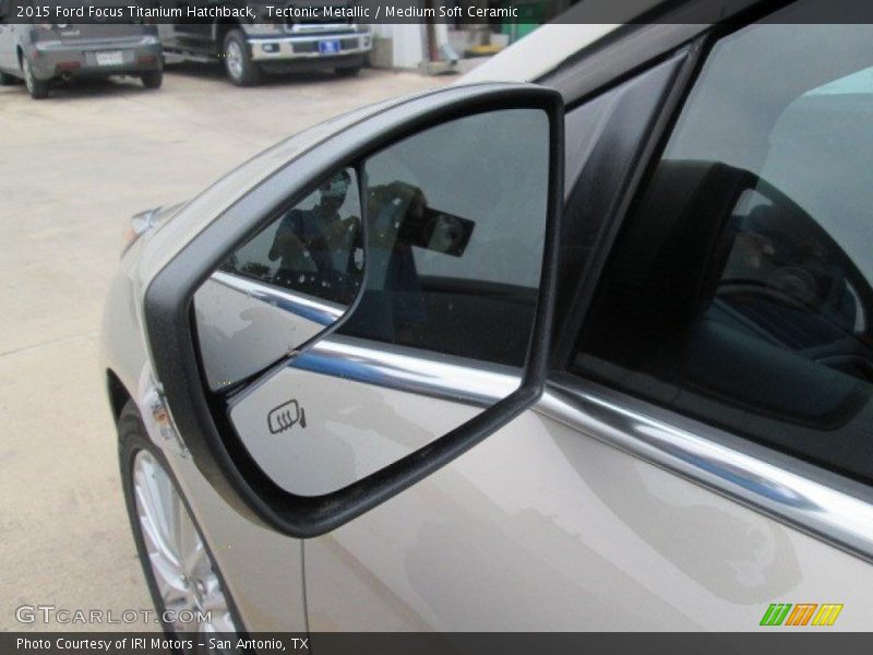 Tectonic Metallic / Medium Soft Ceramic 2015 Ford Focus Titanium Hatchback