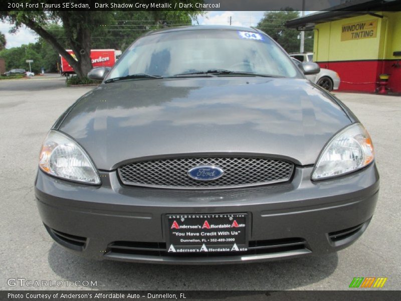 Dark Shadow Grey Metallic / Dark Charcoal 2004 Ford Taurus SE Sedan