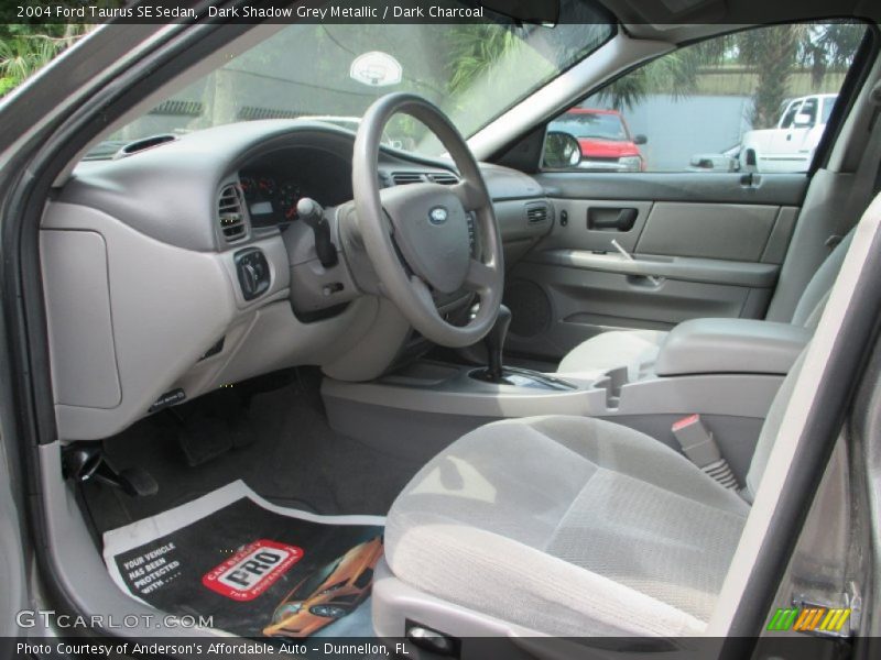 Dark Shadow Grey Metallic / Dark Charcoal 2004 Ford Taurus SE Sedan