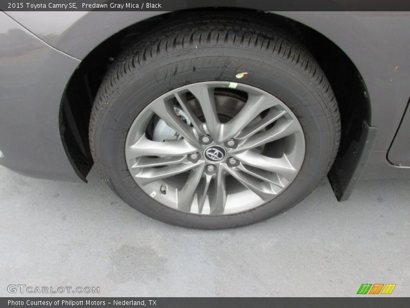 Predawn Gray Mica / Black 2015 Toyota Camry SE