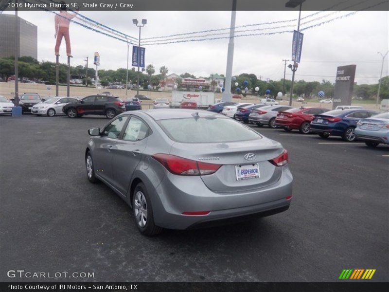 Shale Gray / Gray 2016 Hyundai Elantra SE