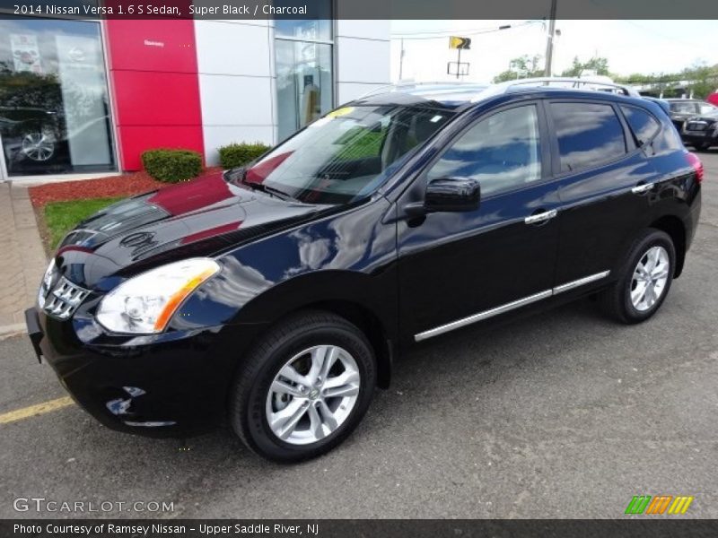 Super Black / Charcoal 2014 Nissan Versa 1.6 S Sedan