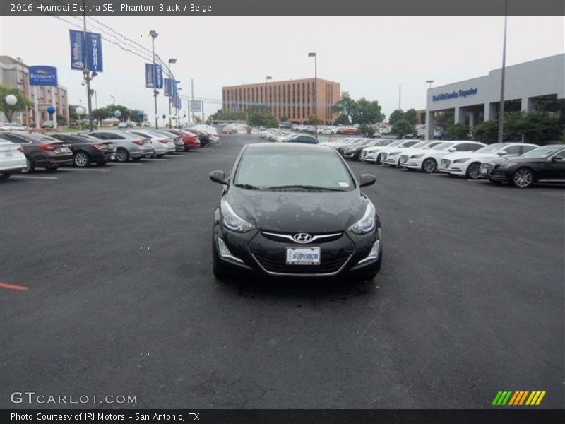 Phantom Black / Beige 2016 Hyundai Elantra SE