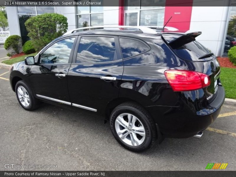 Super Black / Charcoal 2014 Nissan Versa 1.6 S Sedan