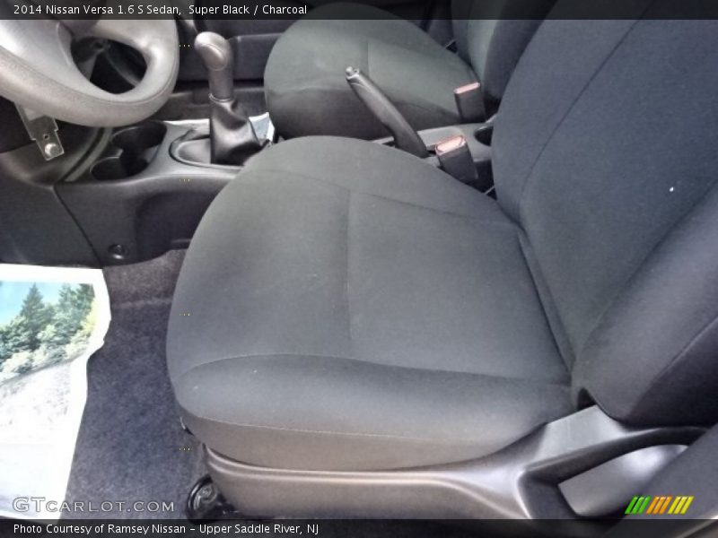 Super Black / Charcoal 2014 Nissan Versa 1.6 S Sedan