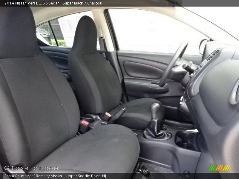 Super Black / Charcoal 2014 Nissan Versa 1.6 S Sedan