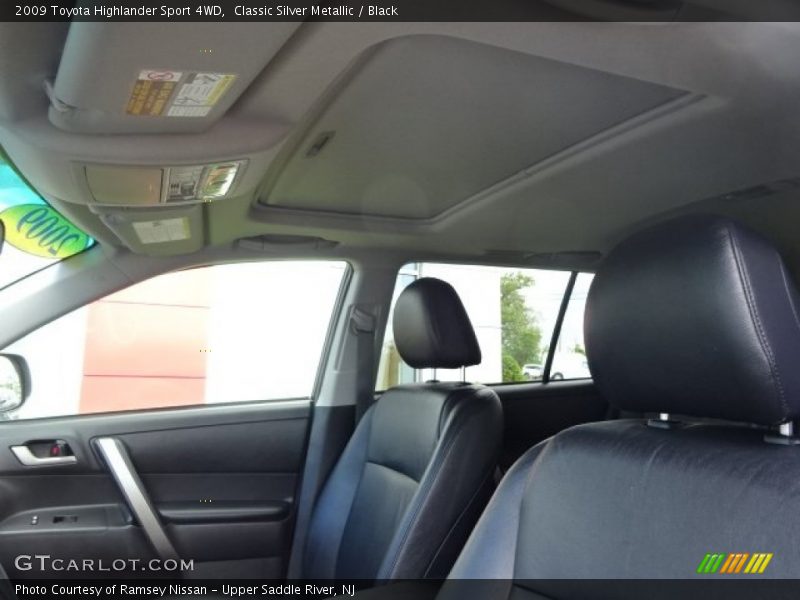 Classic Silver Metallic / Black 2009 Toyota Highlander Sport 4WD