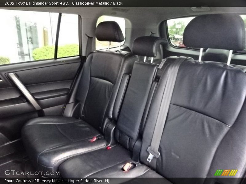 Classic Silver Metallic / Black 2009 Toyota Highlander Sport 4WD