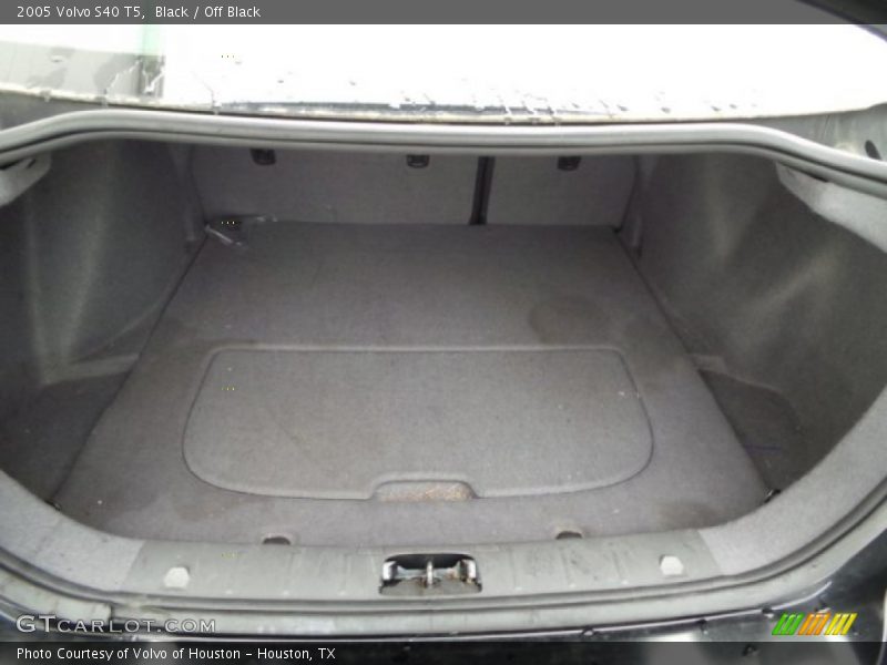 Black / Off Black 2005 Volvo S40 T5