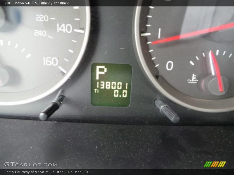 Black / Off Black 2005 Volvo S40 T5