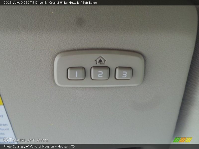 Crystal White Metallic / Soft Beige 2015 Volvo XC60 T5 Drive-E