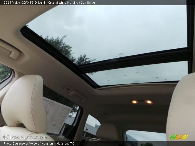 Crystal White Metallic / Soft Beige 2015 Volvo XC60 T5 Drive-E