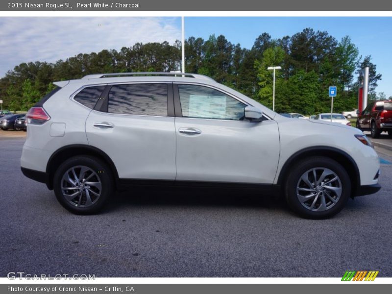 Pearl White / Charcoal 2015 Nissan Rogue SL