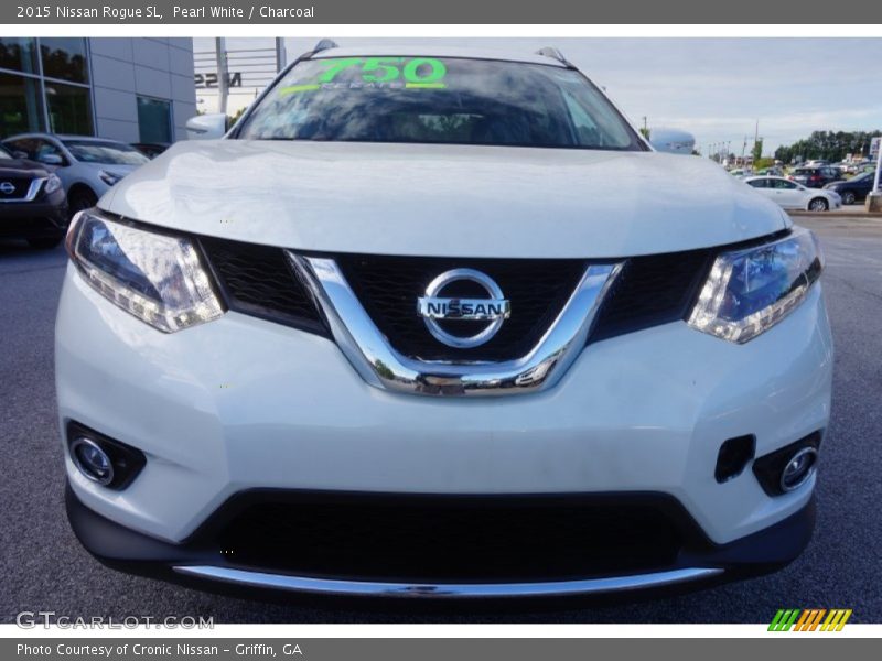 Pearl White / Charcoal 2015 Nissan Rogue SL