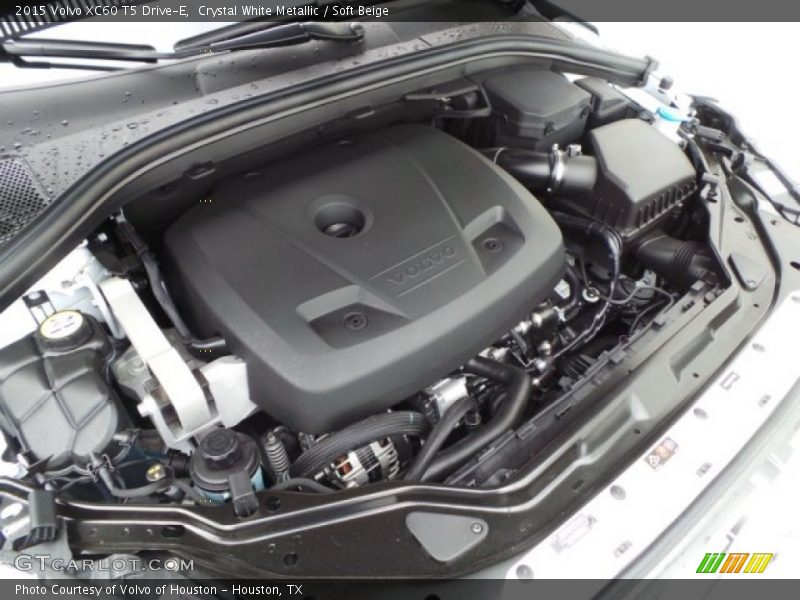 Crystal White Metallic / Soft Beige 2015 Volvo XC60 T5 Drive-E