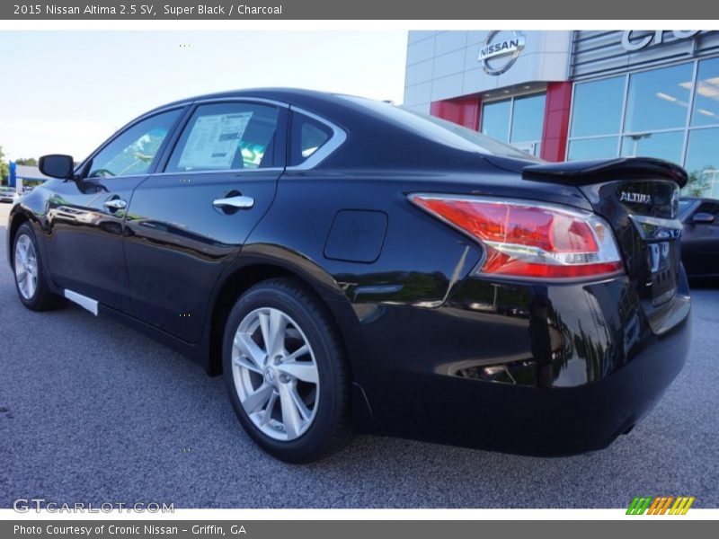 Super Black / Charcoal 2015 Nissan Altima 2.5 SV