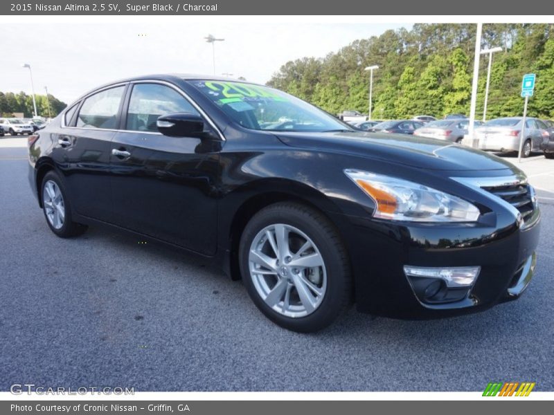 Super Black / Charcoal 2015 Nissan Altima 2.5 SV