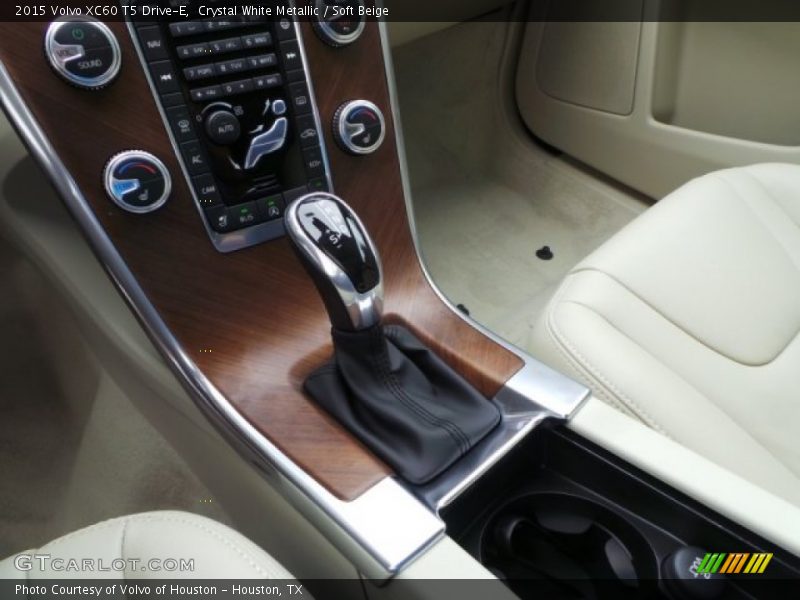 Crystal White Metallic / Soft Beige 2015 Volvo XC60 T5 Drive-E