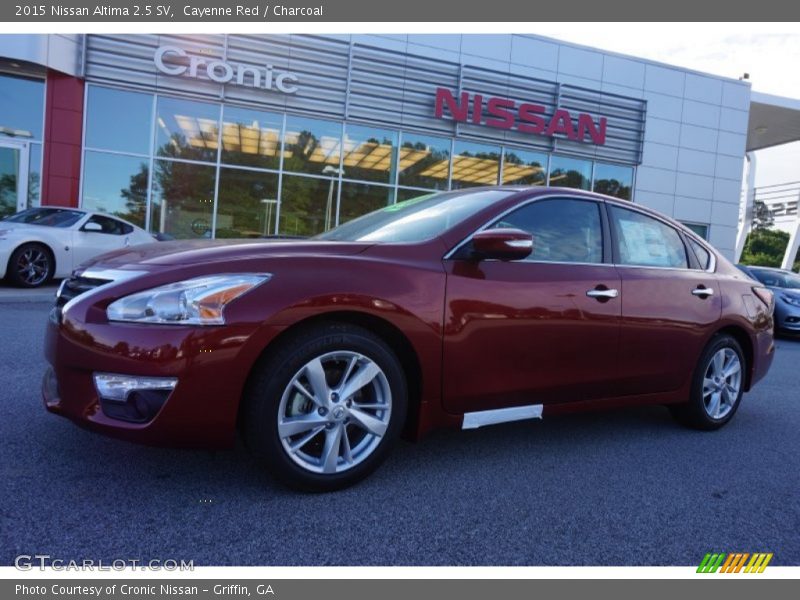 Cayenne Red / Charcoal 2015 Nissan Altima 2.5 SV