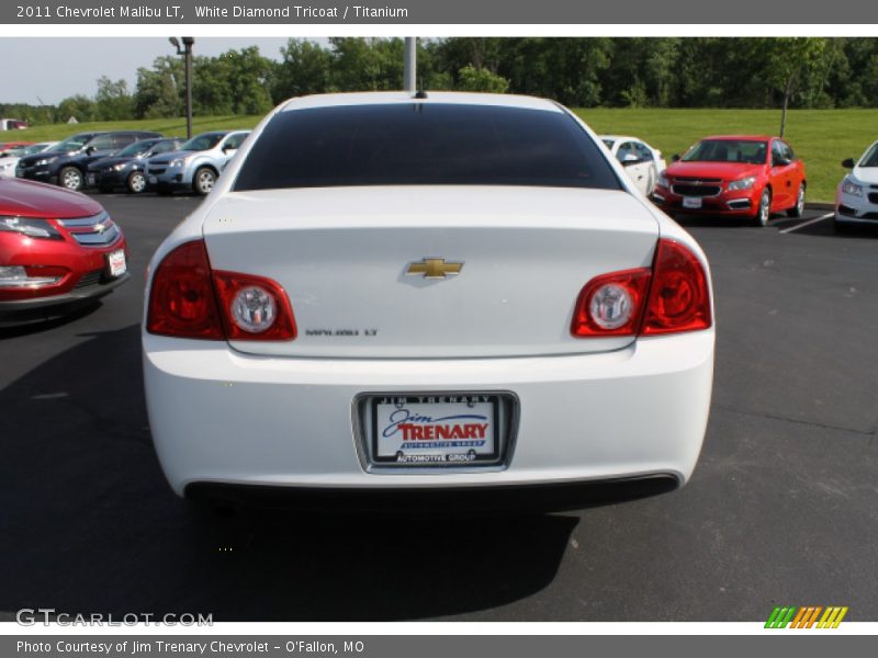 White Diamond Tricoat / Titanium 2011 Chevrolet Malibu LT