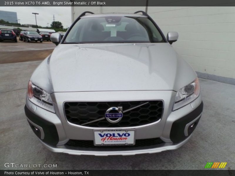 Bright Silver Metallic / Off Black 2015 Volvo XC70 T6 AWD