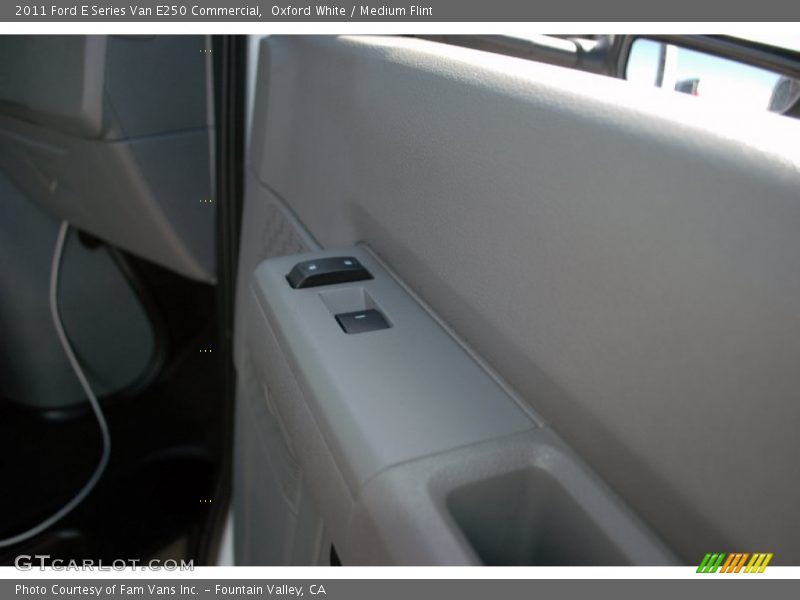 Oxford White / Medium Flint 2011 Ford E Series Van E250 Commercial