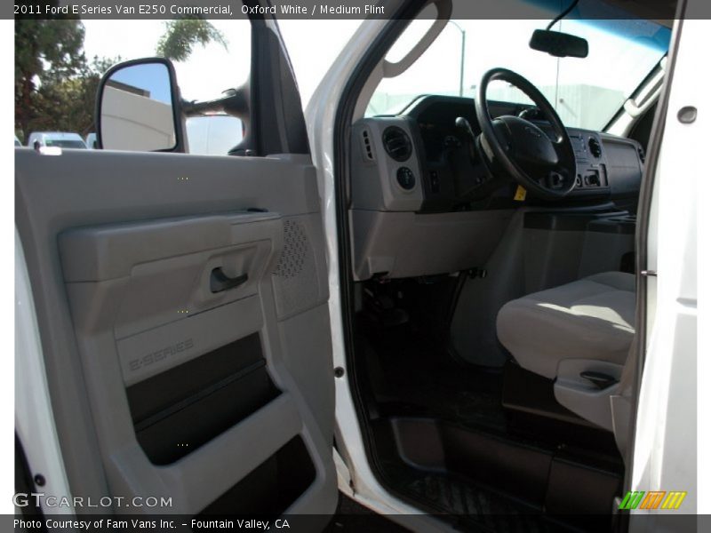 Oxford White / Medium Flint 2011 Ford E Series Van E250 Commercial