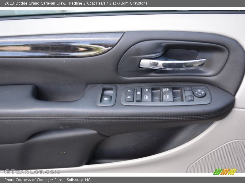 Redline 2 Coat Pearl / Black/Light Graystone 2013 Dodge Grand Caravan Crew