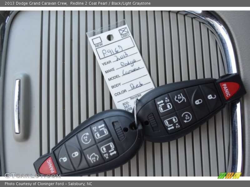 Redline 2 Coat Pearl / Black/Light Graystone 2013 Dodge Grand Caravan Crew