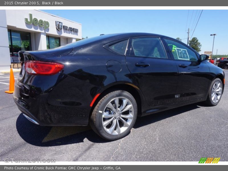 Black / Black 2015 Chrysler 200 S