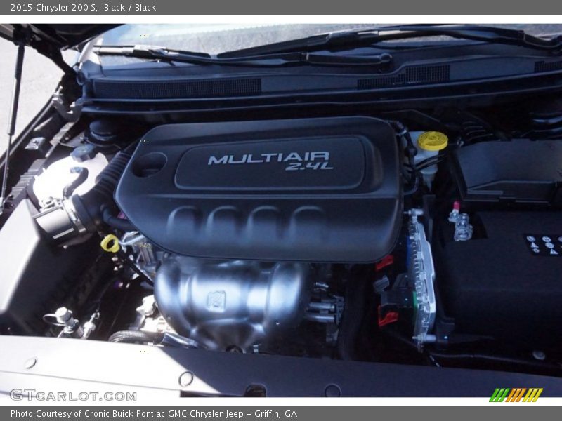 Black / Black 2015 Chrysler 200 S