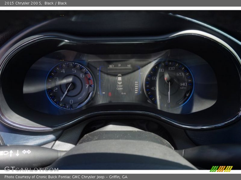 Black / Black 2015 Chrysler 200 S