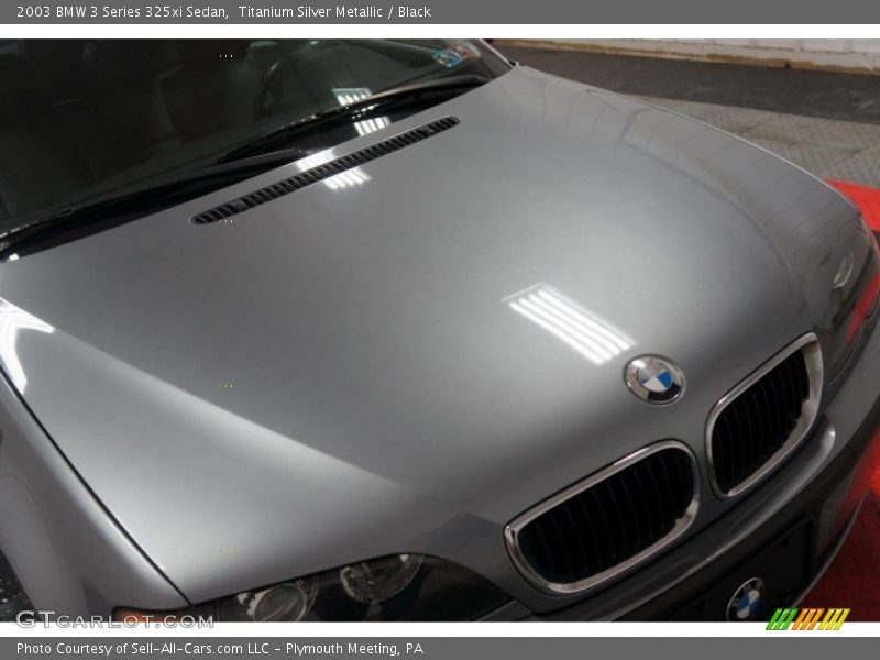 Titanium Silver Metallic / Black 2003 BMW 3 Series 325xi Sedan