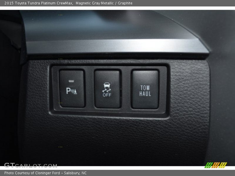 Magnetic Gray Metallic / Graphite 2015 Toyota Tundra Platinum CrewMax