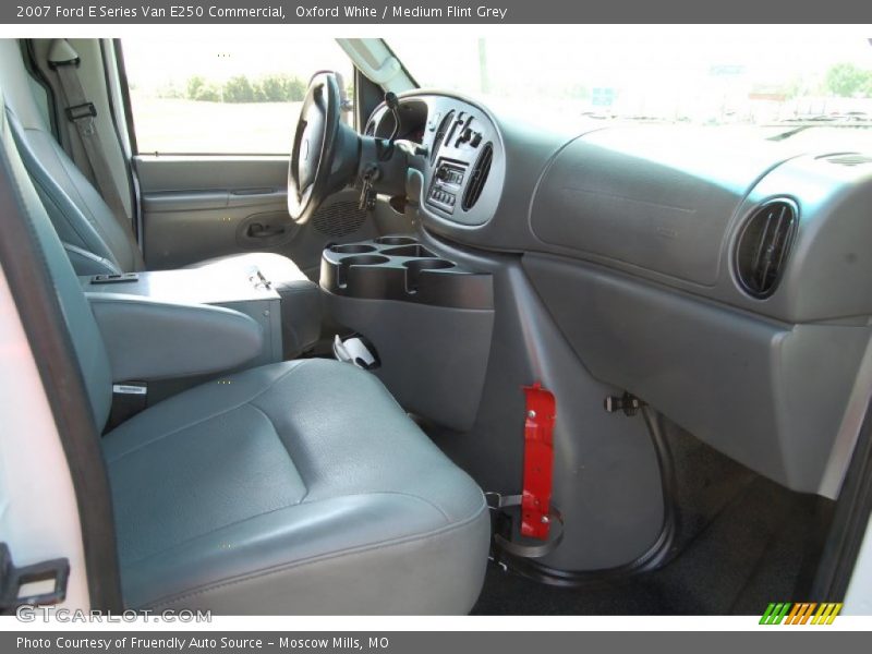 Oxford White / Medium Flint Grey 2007 Ford E Series Van E250 Commercial