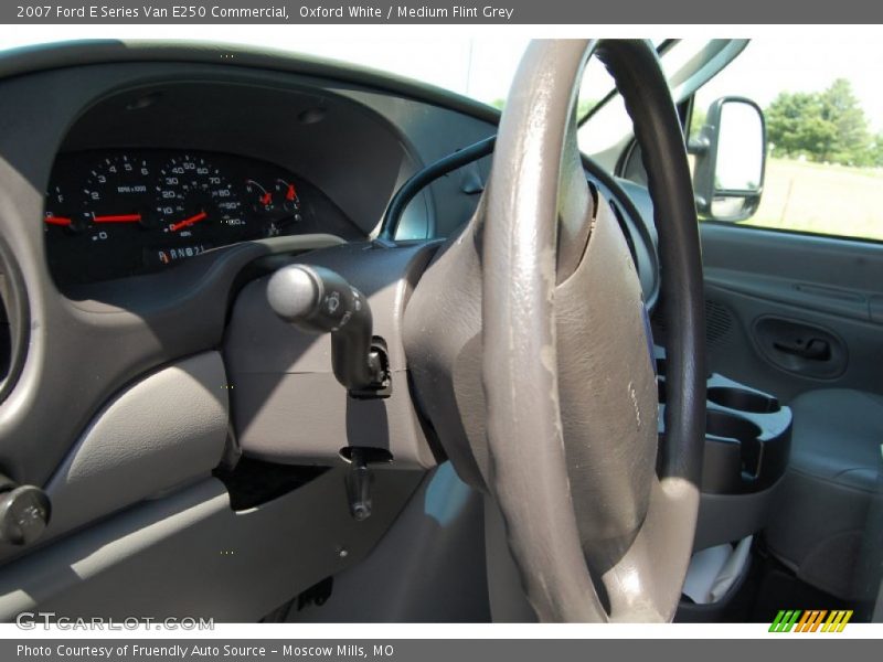 Oxford White / Medium Flint Grey 2007 Ford E Series Van E250 Commercial