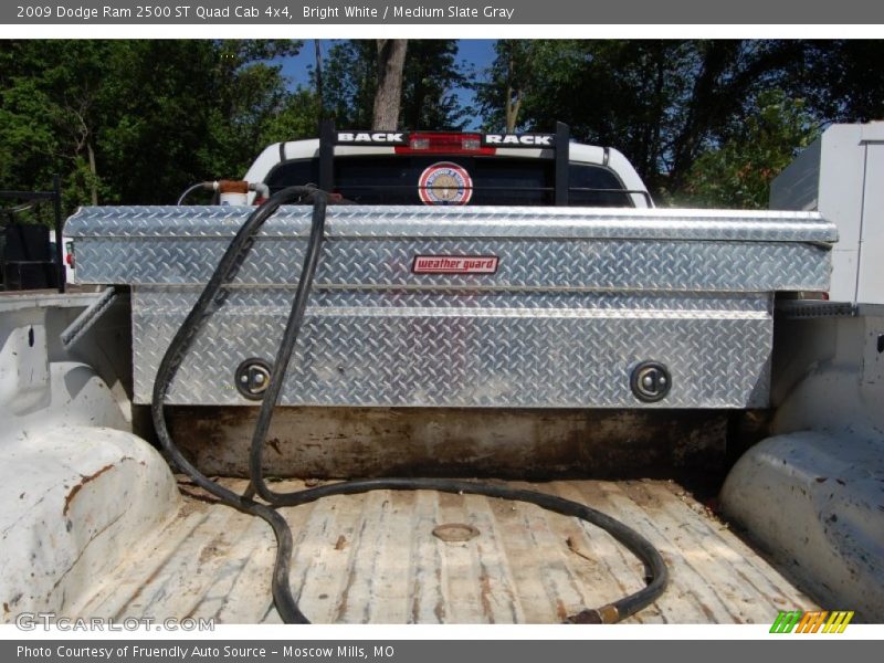 Bright White / Medium Slate Gray 2009 Dodge Ram 2500 ST Quad Cab 4x4
