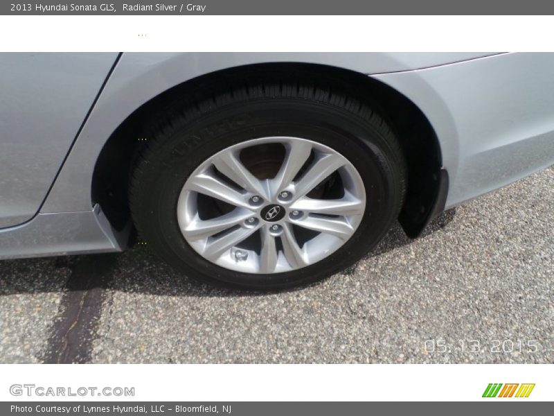 Radiant Silver / Gray 2013 Hyundai Sonata GLS
